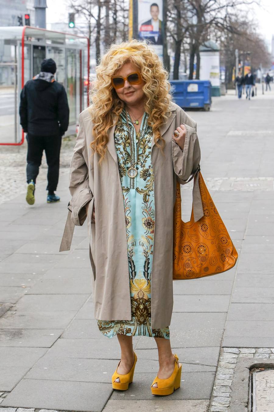 Poranek z “DDTVN”. Hubert Urbański na ROWERZE, Magda Gessler w sandałkach, Julia Wieniawa w gorsecie…