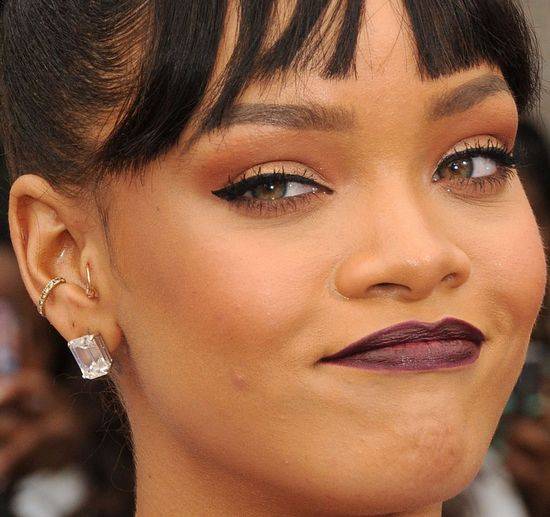 Jak naprawdę Rihanna wygląda z bliska?