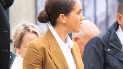 Meghan Markle w zestawie w stylu “old money”, czyli klasyka “na bogato”