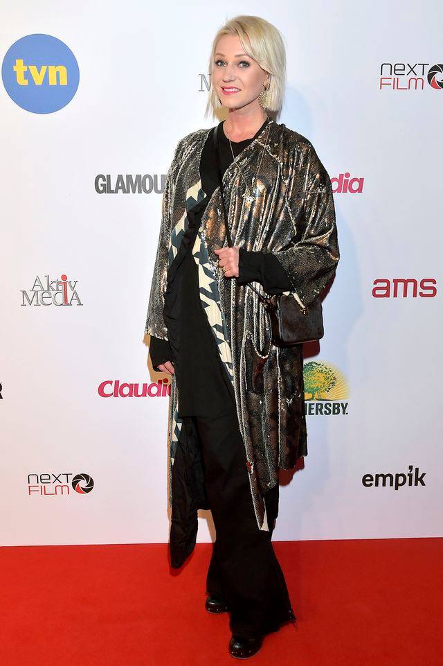 Julia Wieniawa w seksownej mini na premierze Kobiety sukcesu