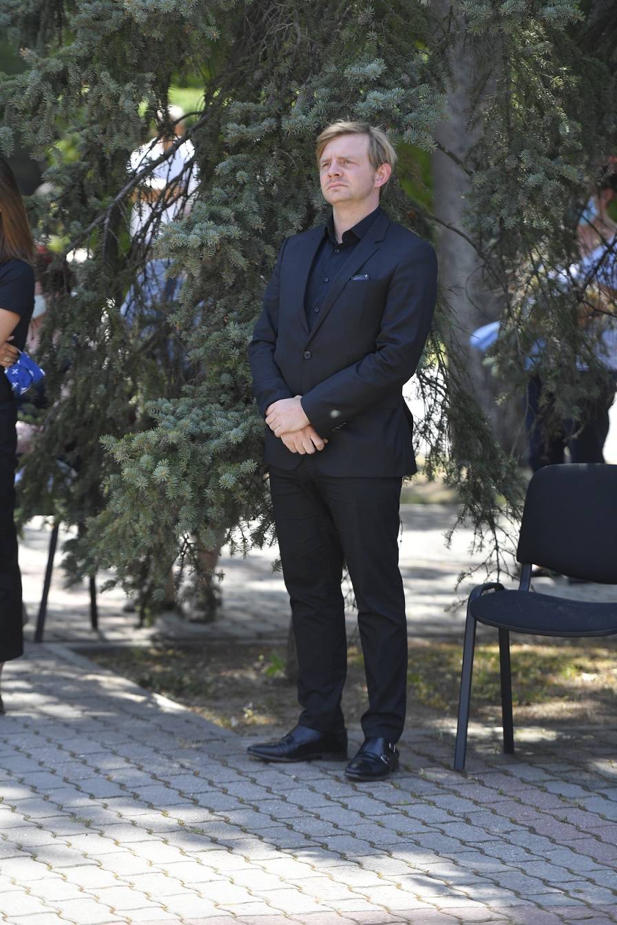 Aktorzy żegnają Andrzeja Strzeleckiego. Wzruszająca uroczystość (ZDJĘCIA)