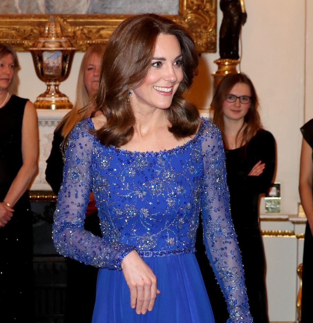 Księżna Kate w niebieskiej sukience