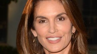 Wow! Poznalibyście Cindy Crawford bez makijażu? (FOTO)
