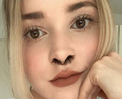 Nowy trend na Instagramie jest OBRZYDLIWY