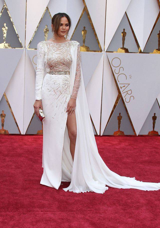 10 momentów, w których Chrissy Teigen wyglądała jak milion dolarów