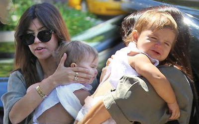 Seksowna mamuśka – Kourtney Kardashian (FOTO)