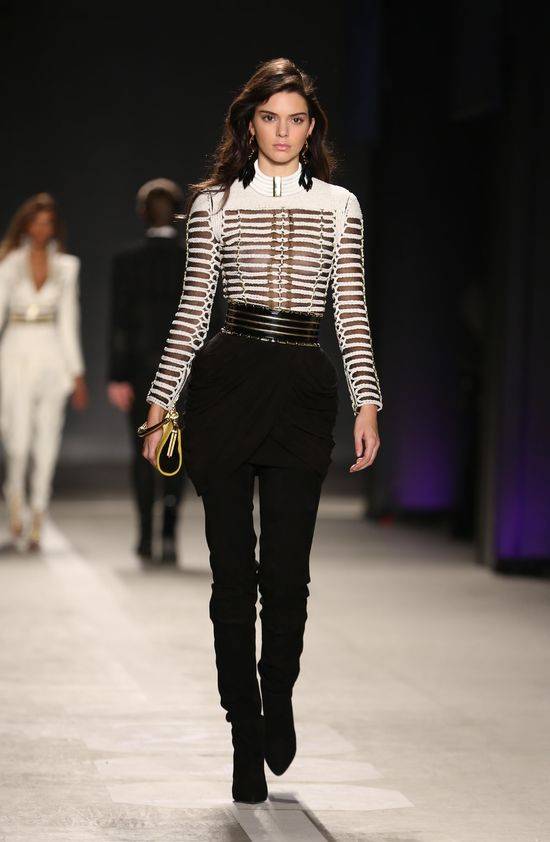 Ile waży Kendall Jenner?