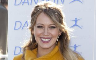 Ciążowy brzuszek Hilary Duff (FOTO)