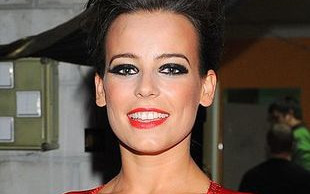 Mucha dementuje: Nie spałam z kobietą!