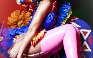 Tak wyglądają perfumy sygnowane przez Rihannę – Reb’l Fleur