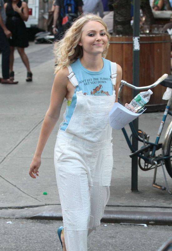 AnnaSophia Robb na planie Pamiętników Carrie