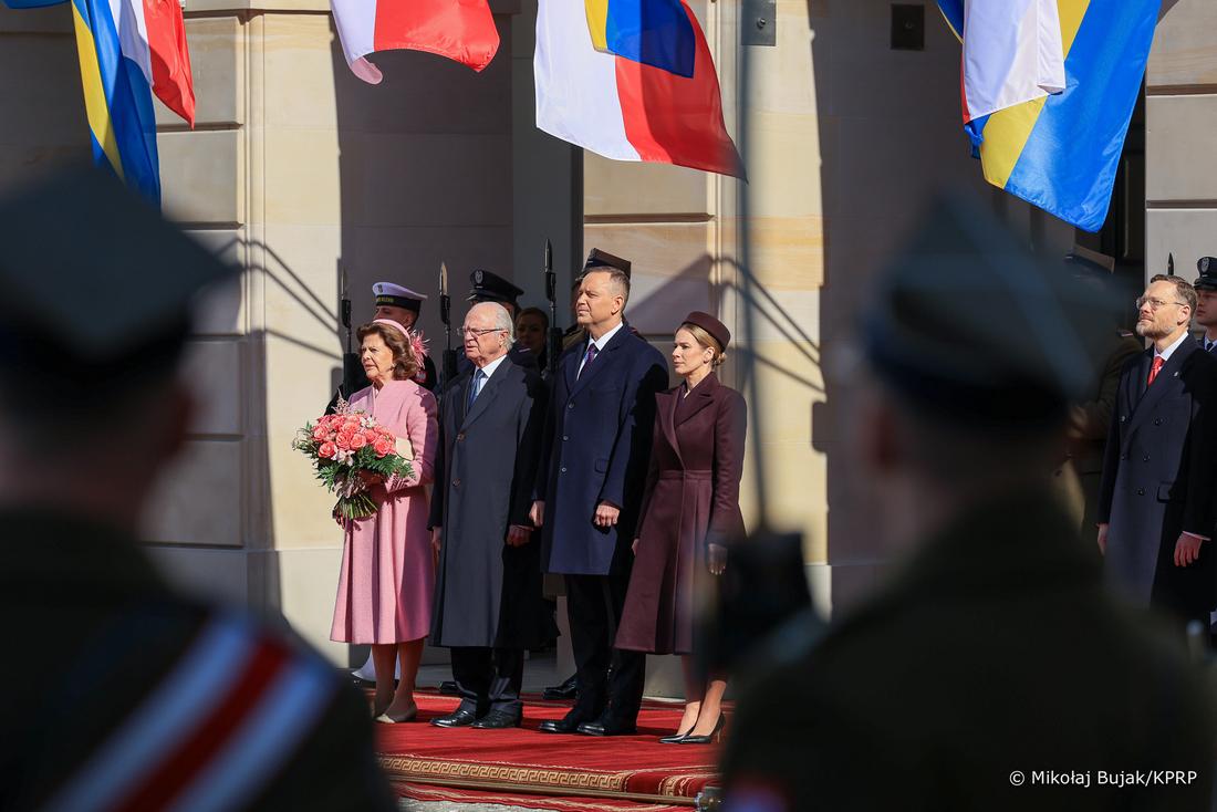 Marta Nawrocka i Karol Nawrocki powitali króla Szwecji w Pałacu Prezydenckim / kancelariaprezydenta.pl