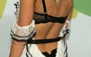 Jessica Simpson: Patrzcie, jaka jestem szczupła! (FOTO)