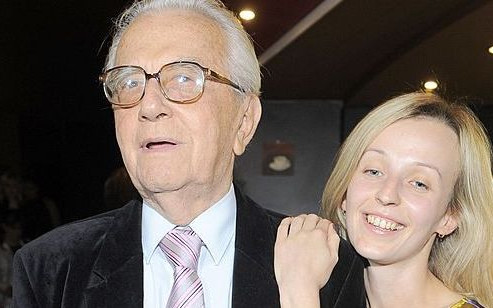 Łapicki wziął ślub, bo nie godzi się ze starością