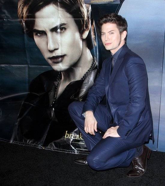 Jackson Rathbone – ciacho ze Zmierzchu