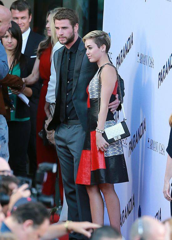 Miley Cyrus i Liam Hemsworth razem na premierze Paranoi