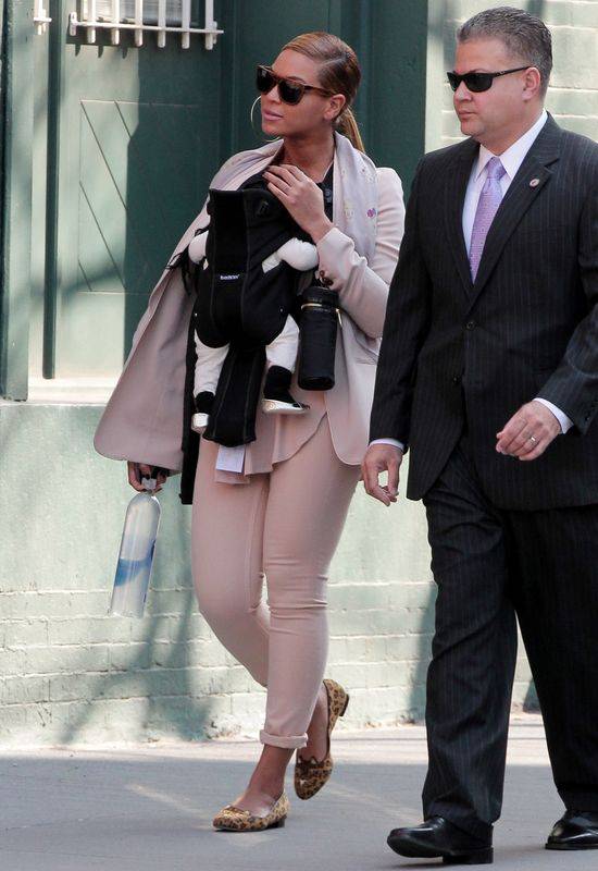 Pojawiło się TO zdjęcie i już nikt nie zarzuci Bey, że Blue nie jest jej córką