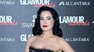 Dita Von Teese nie może pozwolić sobie na bułki pod pachami