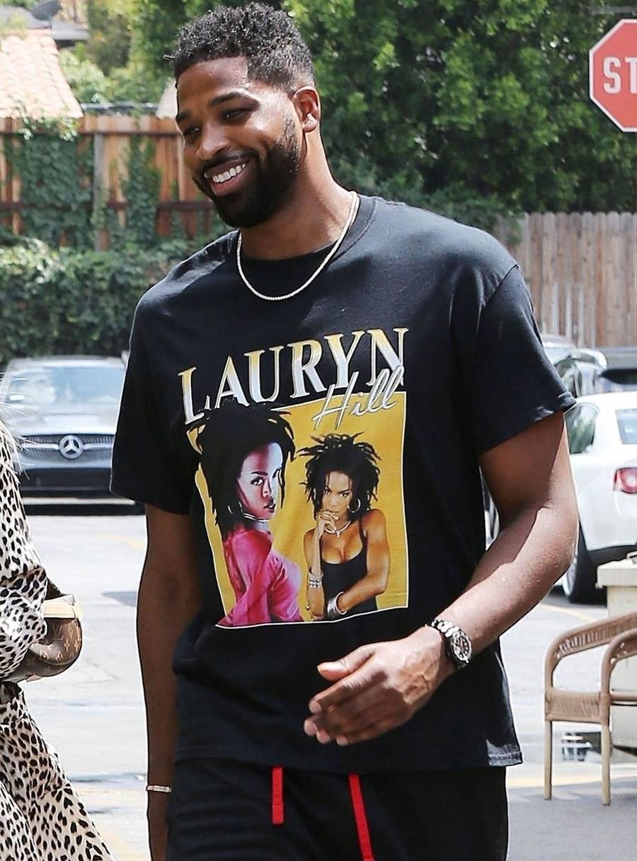 Khloe w płaszczu w PANTERKĘ na lunchu z Tristanem