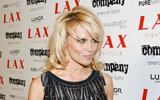 Pamela wystąpi nago