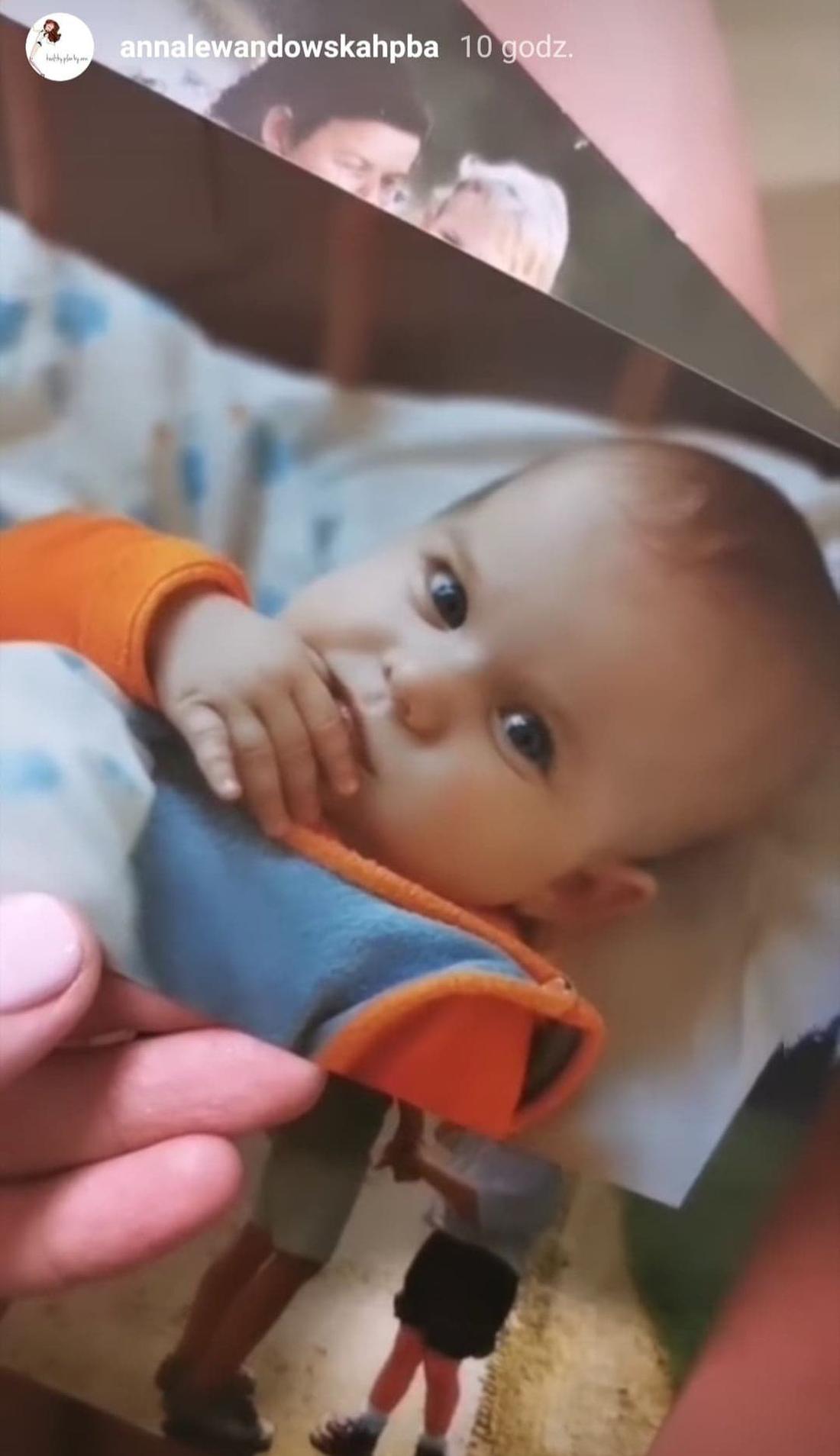 Anna Lewandowska na zdjęciu z dzieciństwa