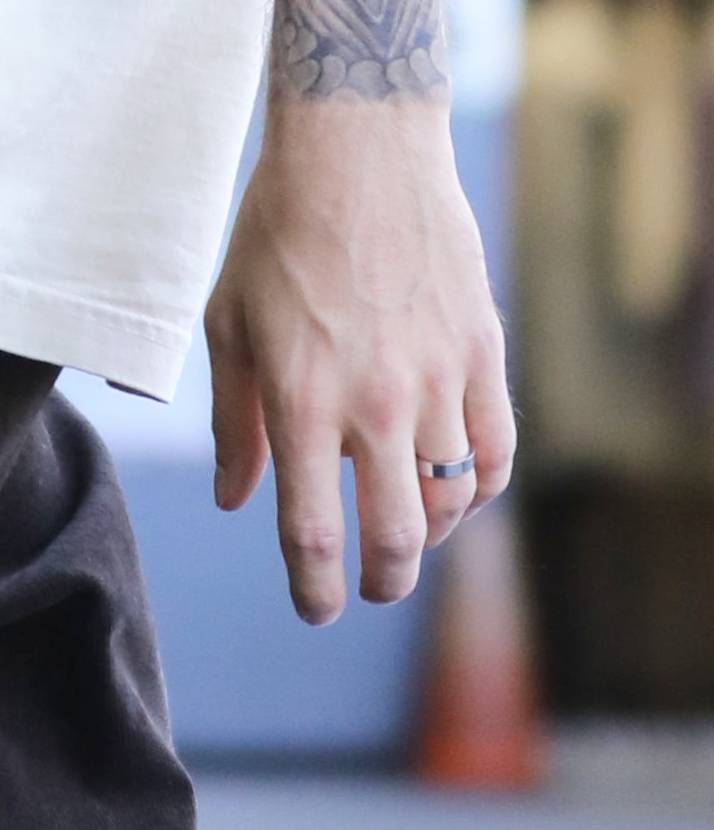 Bieberowie przyłapani z obrączką na palcu. Mamy zbliżenie!