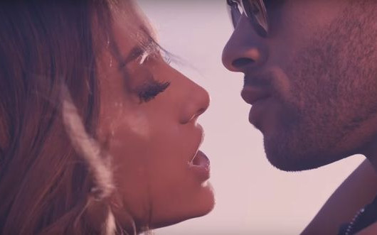 Musicie usłyszeć nową piosenkę Ariany Grande, Into You!