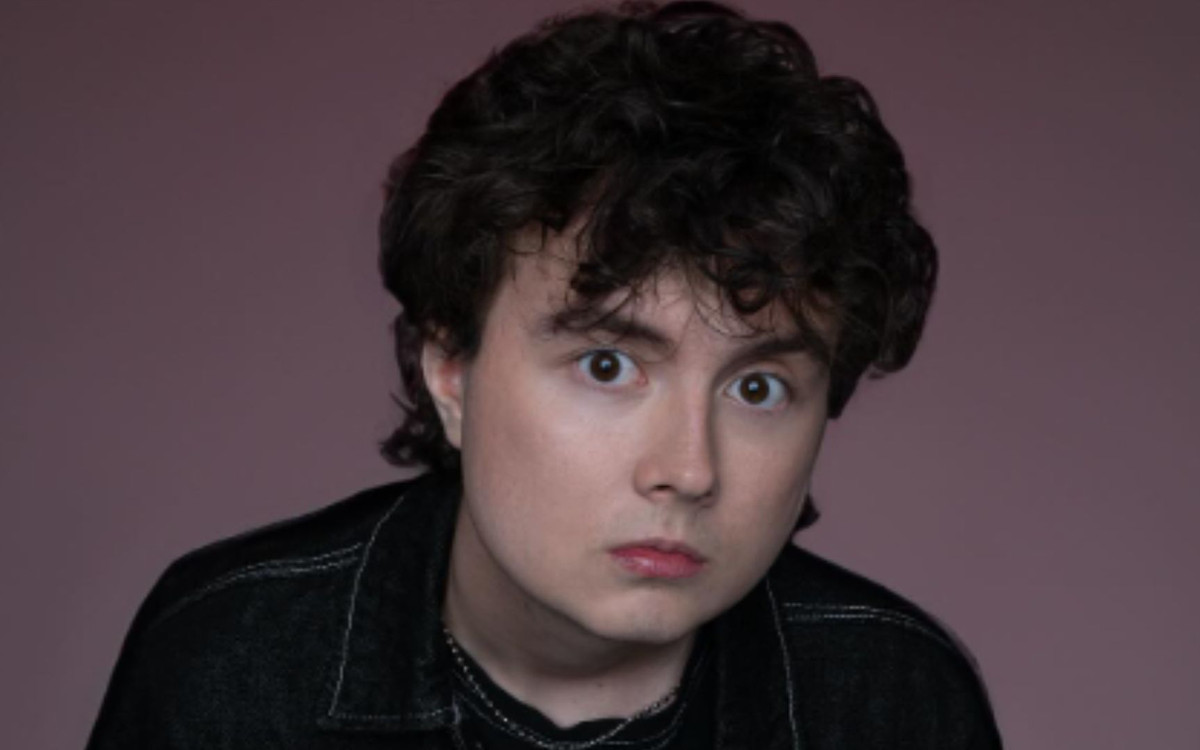 Mateusz Pawłowski z “Rodzinki.pl” w nowej edycji “TzG”. To wiemy o młodym aktorze