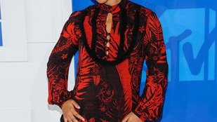 Alicia Keys BEZ MAKIJAŻU na czerwonym dywanie gali MTV VMA 2016 (FOTO)