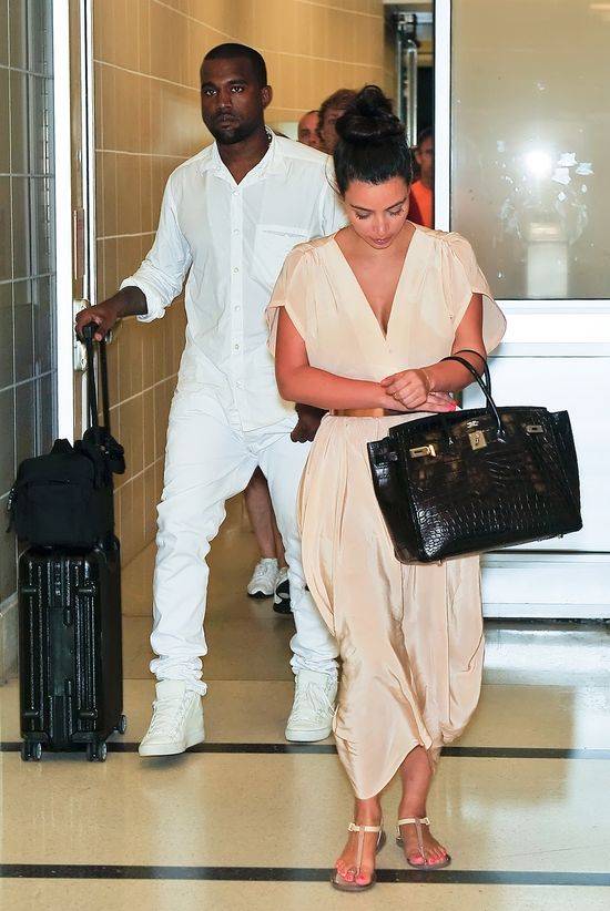 Tak wyglądali Kim i Kanye, gdy zaczęli ze sobą chodzić – oboje PRZYTYLI od tamtego czasu