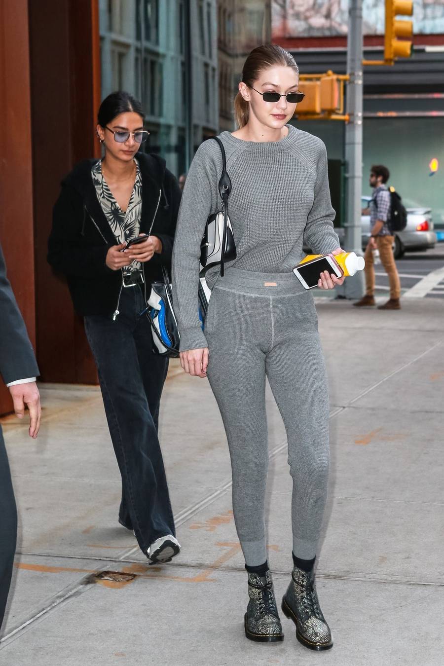 Styl Gigi Hadid – zdjęcia paparazzi z lutego 2019