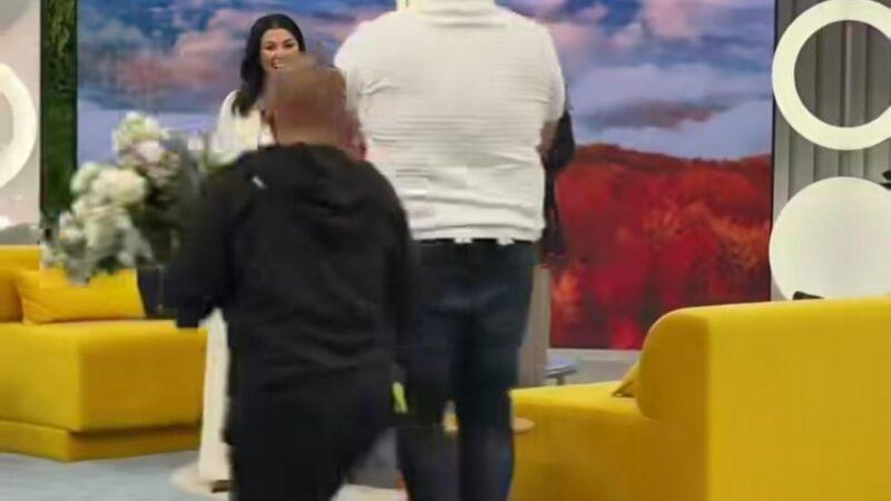 Kasia Cichopek i Maciej Kurzajewski przywitani w studiu, fot. Instagram