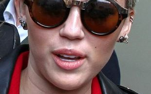 Miley Cyrus nawiązała współpracę z managerem Britney Spears