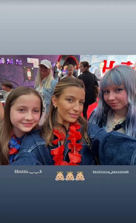 Julia Wieniawa z siostrami, Kornelią oraz Wiktorią, fot. Instagram