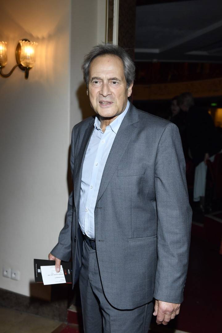 Gradientowa Małgorzata Foremniak i Anna Cieślak w czerni na premierze spektaklu (ZDJĘCIA)