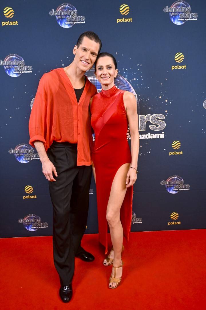 Finał “Tańca z Gwiazdami”: Zabrakło Kaźmierskiej i Hakiela! Karolina Gilon z chłopakiem, Bilguun z CIĘŻARNĄ partnerką!