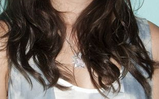 Leighton Meester z gęstą grzywką (FOTO)