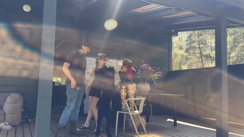 Margaret zamieszkała w środku lasu. Tak wygląda jej dom w Polsce