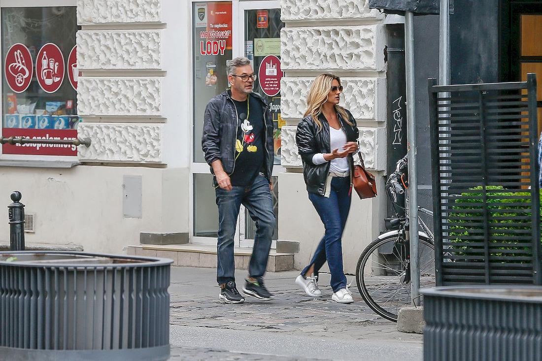 Karolina Szostak przyłapana z tajemniczym partnerem. 