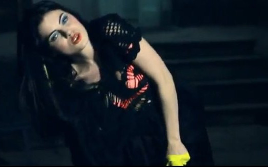 Julia Marcell – czy już o niej słyszeliście? [VIDEO]