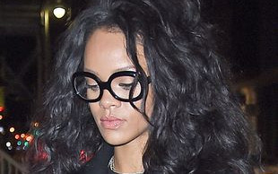 Rihanna w kolejnej (nie)udanej stylizacji (FOTO)