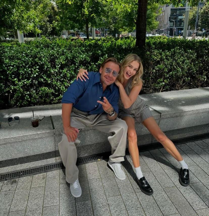 Dawid Woliński z modelką