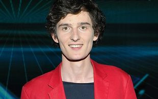 Podsiadło i Okupnik w piosence Tu i teraz