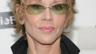 72-letnia Jane Fonda – dowód na potęgę chirurgii plastycznej
