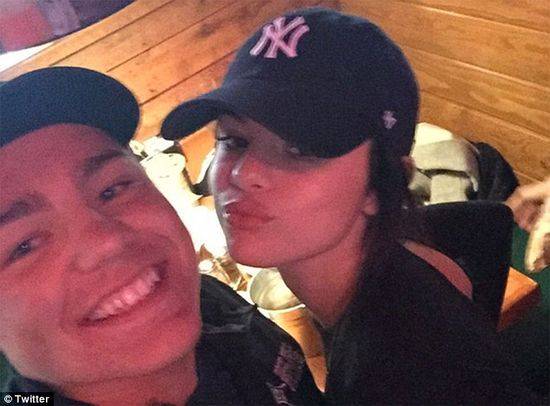 To pierwsze zdjęcia Seleny Gomez od dwóch miesięcy. Ależ ona schudła!