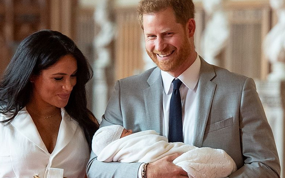 Książę Harry OBIJA się jako tato? Jest odpowiedź!