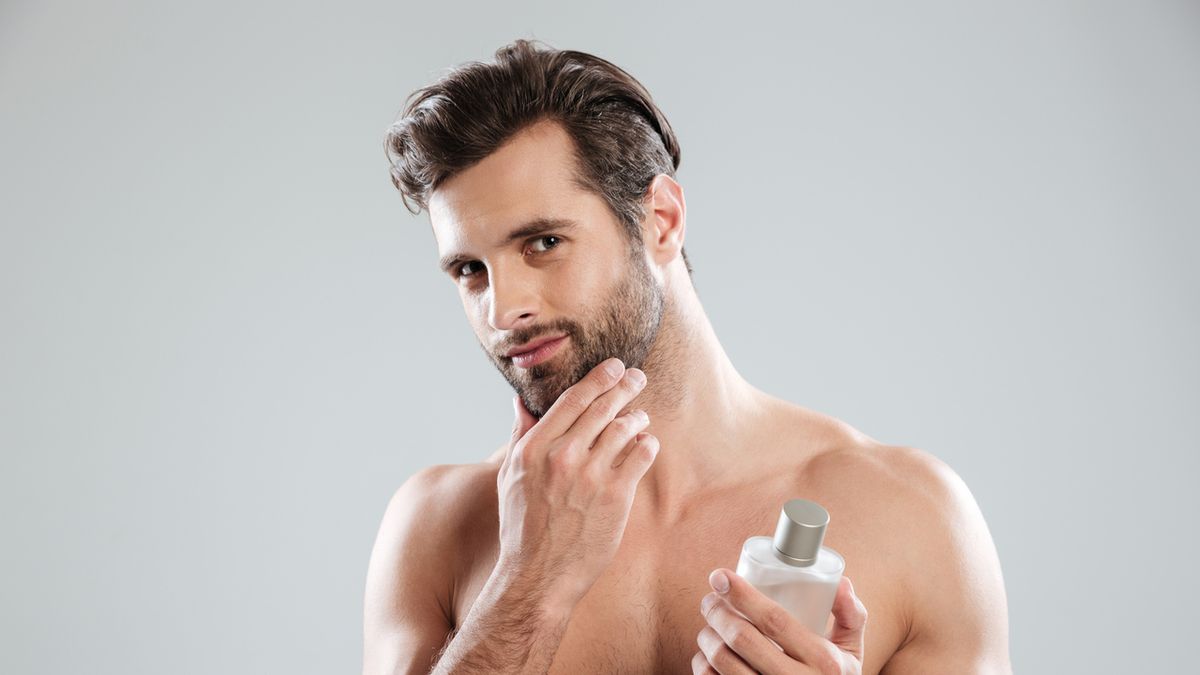 Jakie kosmetyki dla mężczyzny warto mieć w łazience?