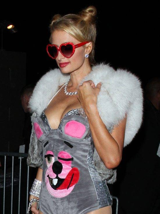 Paris Hilton w przebraniu myszki