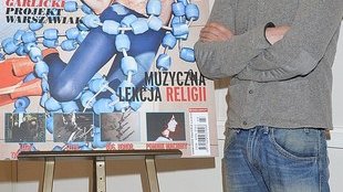 Łukasz Garlicki jako Warszawska Syrenka (FOTO)