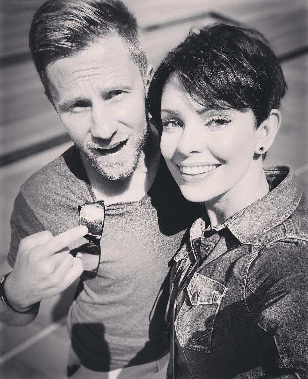 Nie żyje Jarosław Skiba. Żegnają go Joanna Jabłczyńska, Bartek Jędrzejak i Dorota Gardias.